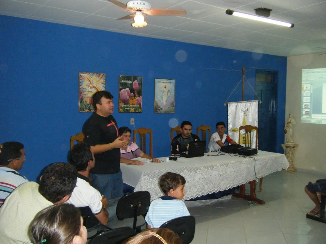 FOTOS DA REUNIÃO COM OS FUTUROS ESCUDEIROS