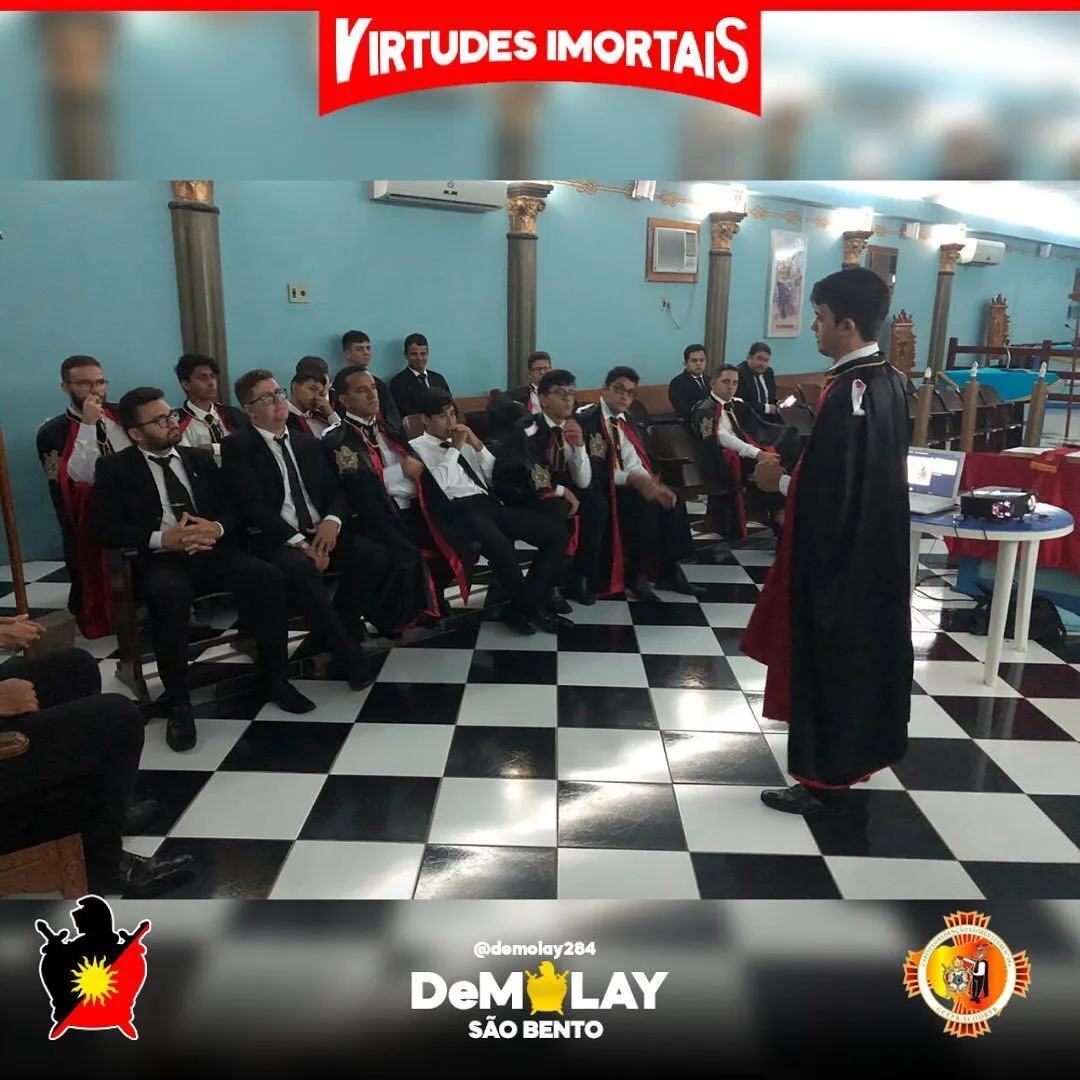 Reunião Ritualística realizada no 07 de Março com entrega do Troféu Companheirismo e uma p…